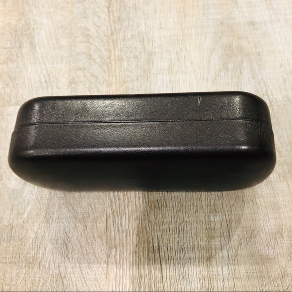 Lv case for sunglasses - Picture 2 of 5